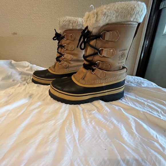 Sorel Caribou Boots - Picture 7 of 13